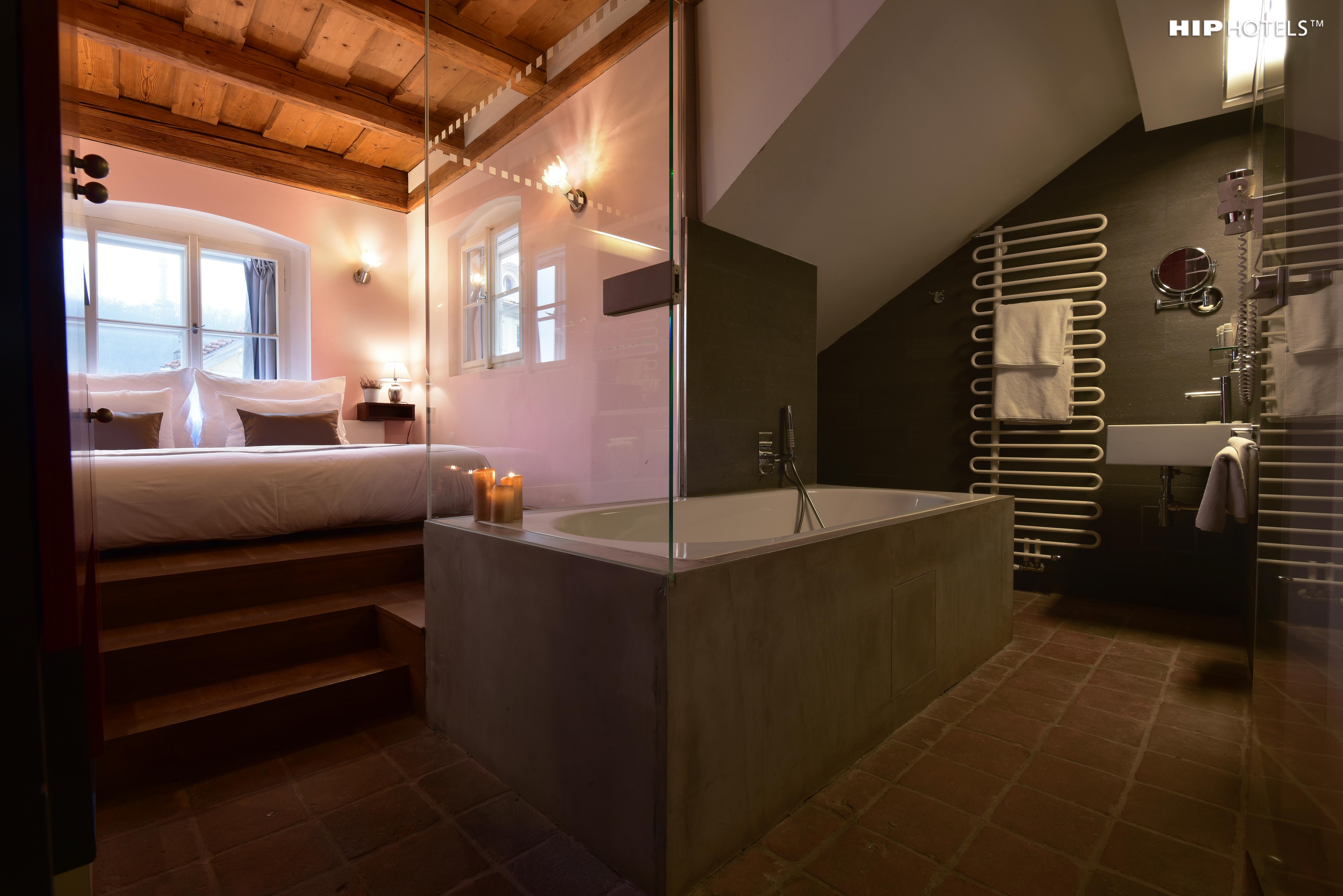 Design Hotel Neruda Прага Екстериор снимка