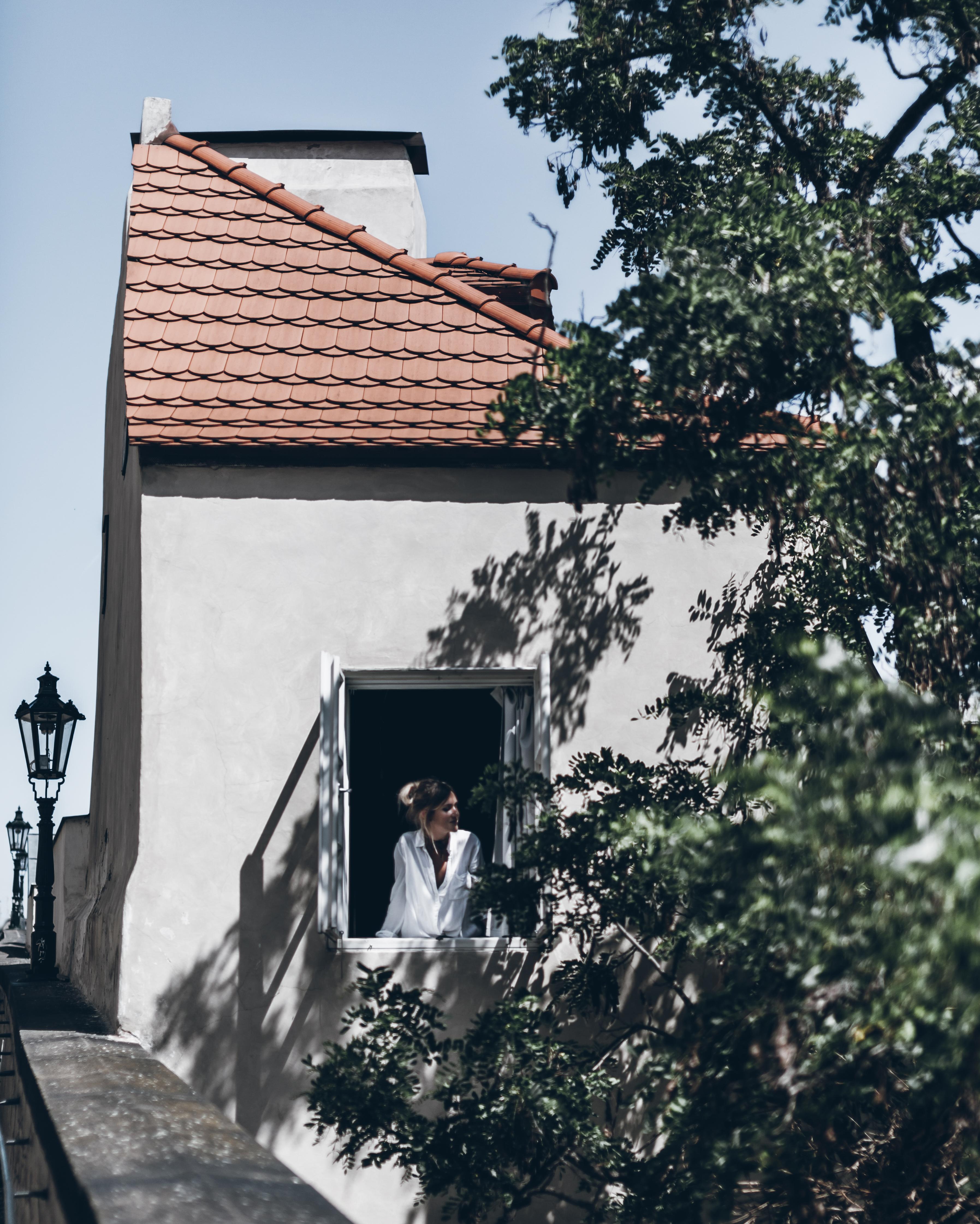 Design Hotel Neruda Прага Екстериор снимка
